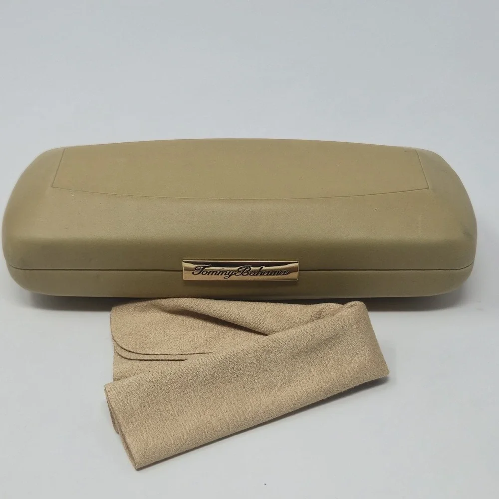Tommy Bahama Sunglasses Case Hard Shell Tan Beige with Branded‎ Cleaning Cloth